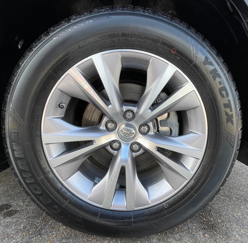 2015 Toyota Highlander XLE V6 Black at Community Toyota