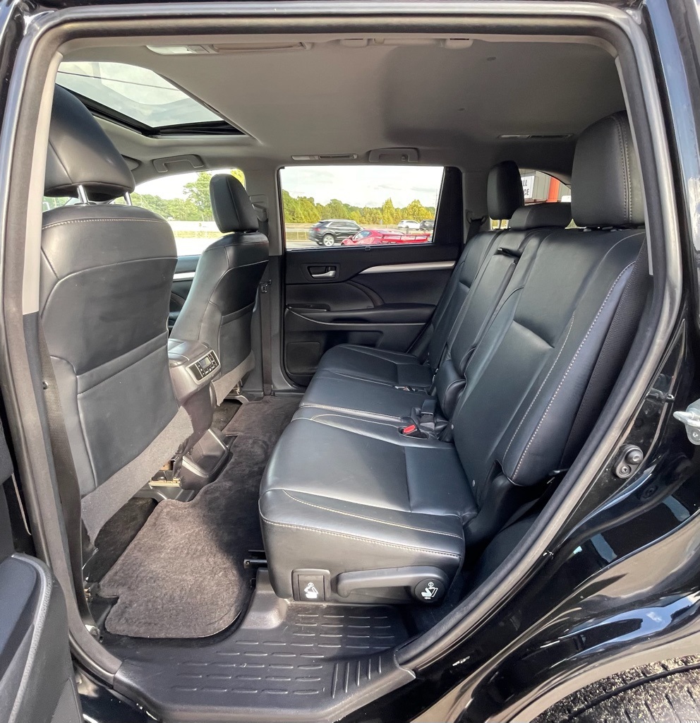 2015 Toyota Highlander XLE V6 Black at Community Toyota