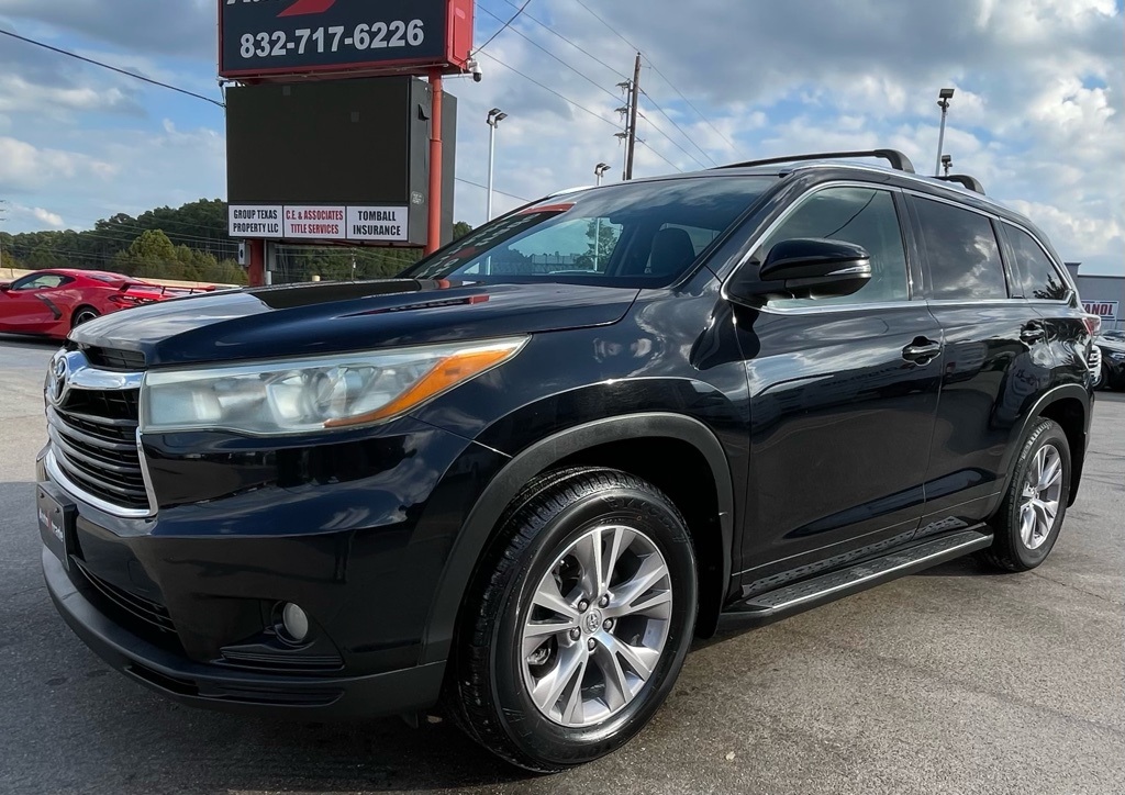2015 Toyota Highlander XLE V6 Black at Community Toyota