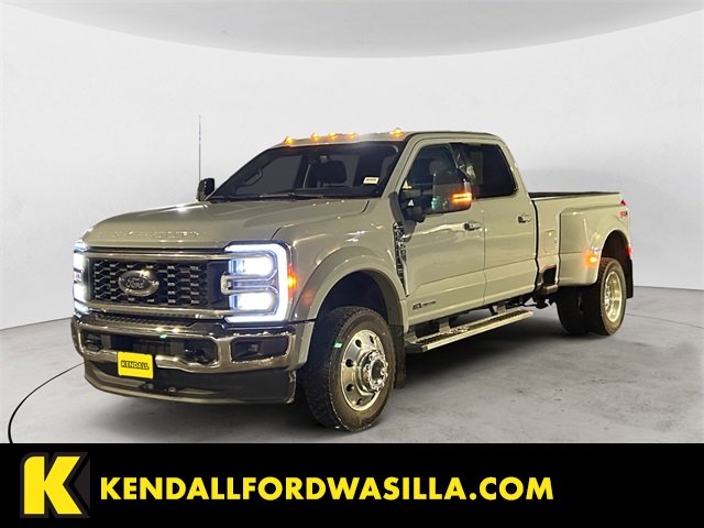 2025 Ford F-450 Super Duty Lariat Crew Cab LB DRW 4WD