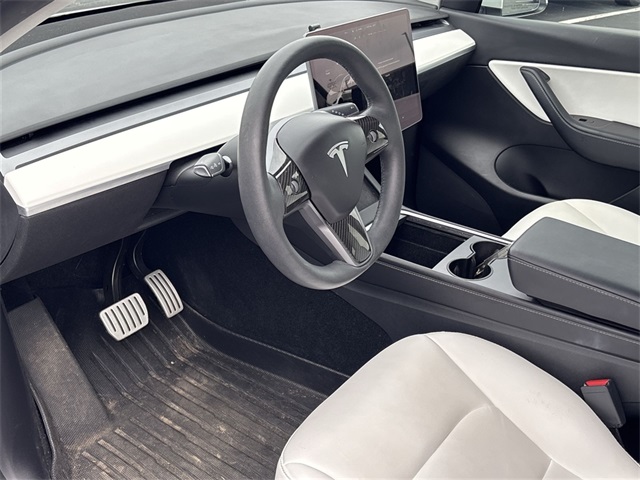 Used 2021 Tesla Model Y Performance with VIN 5YJYGDEFXMF295098 for sale in Fenton, MO