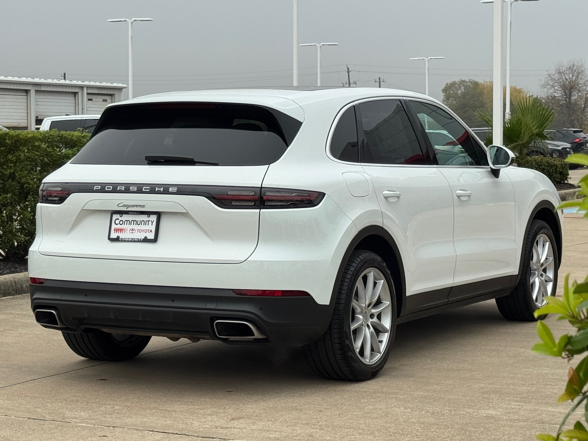 2020 Porsche Cayenne Base White at Autostrade