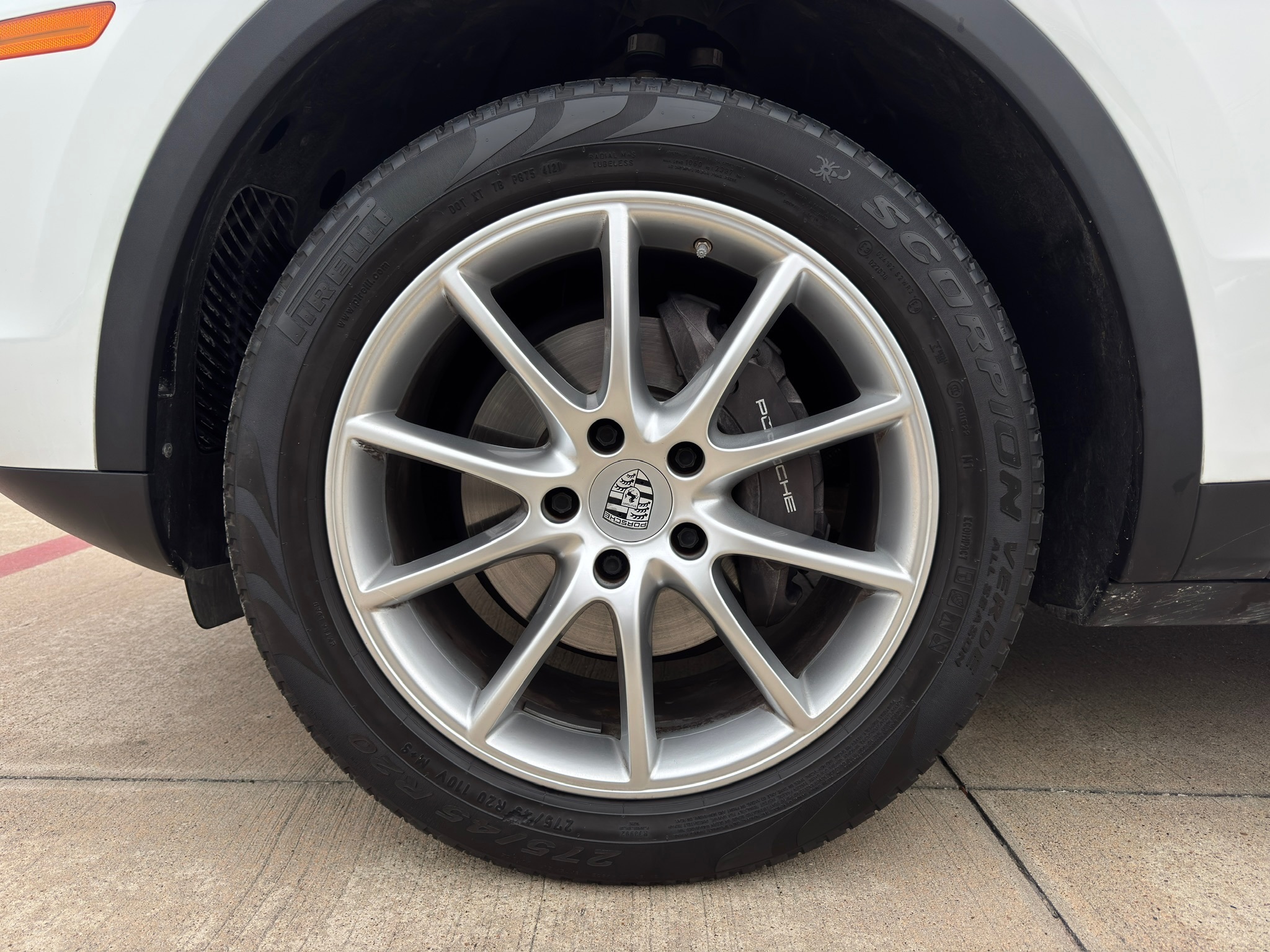 2020 Porsche Cayenne Base White at Autostrade