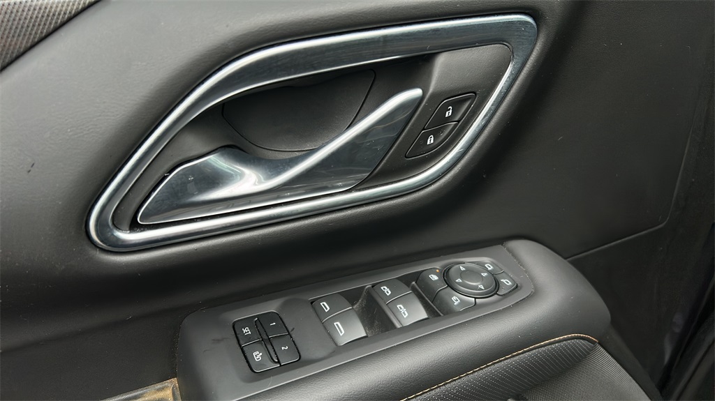 2024 GMC Yukon XL AT4 4WD