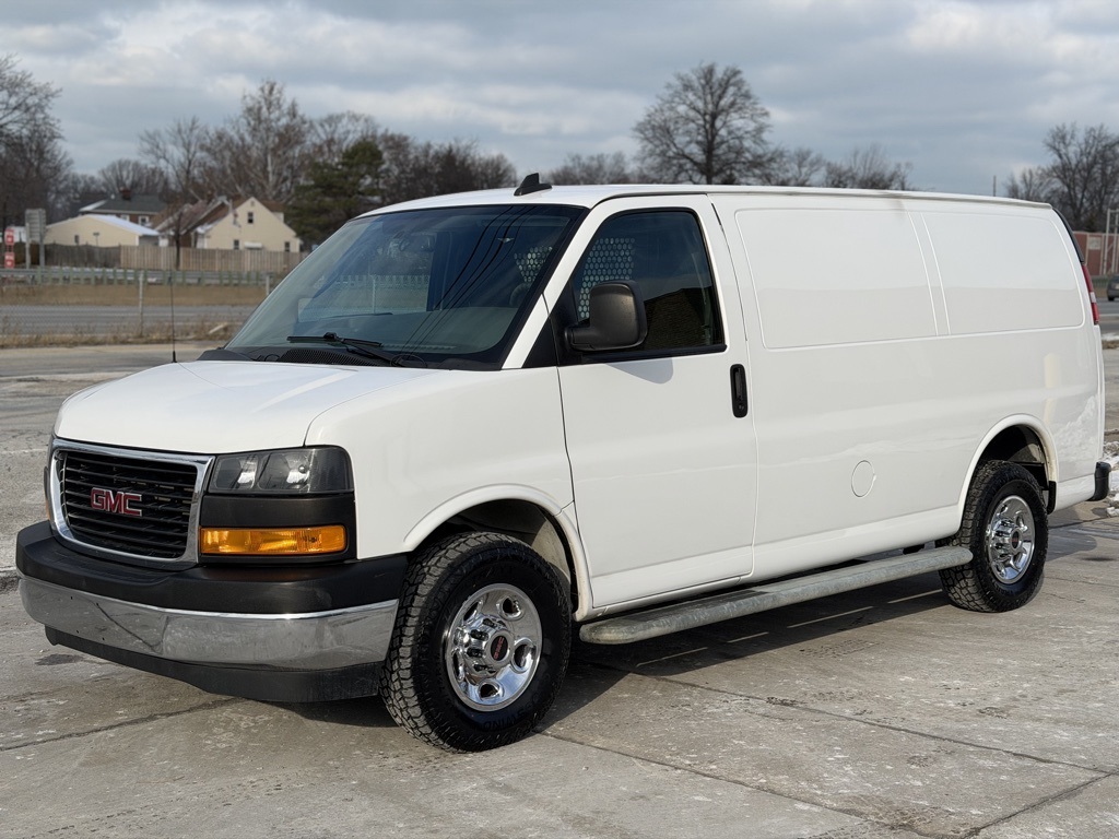 2020 GMC Savana Cargo Work Van's photo