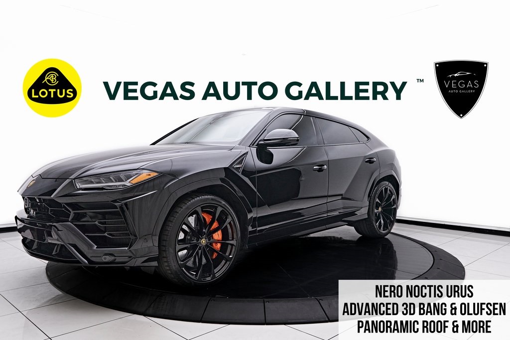 /2022 Lamborghini Urus