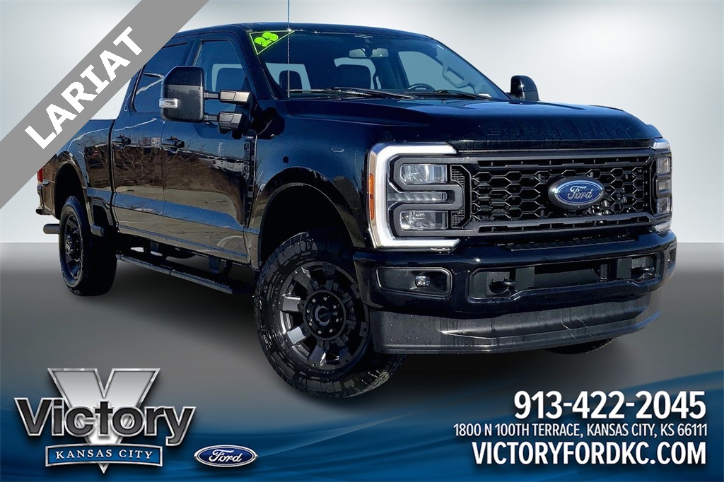 2023 Ford F-350 Super Duty Lariat Crew Cab 4WD