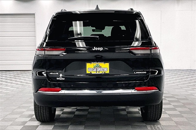 2025 Jeep Grand Cherokee Laredo 4WD