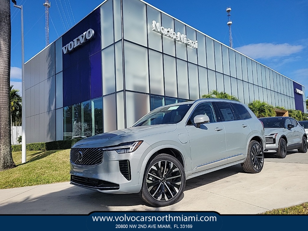 2026 Volvo XC90 Plug-In Hybrid T8 Plus