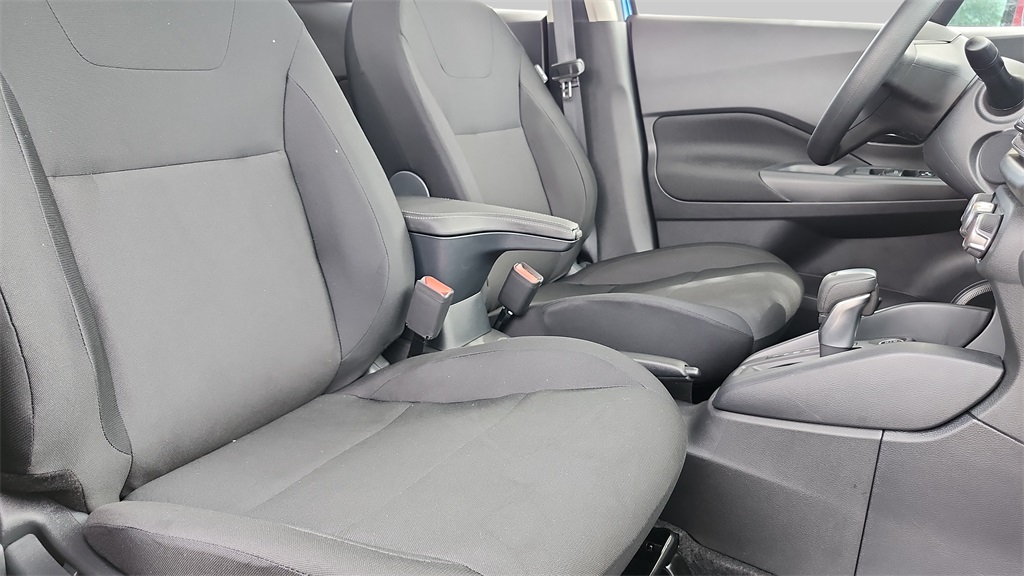 2025 Nissan Kicks Play