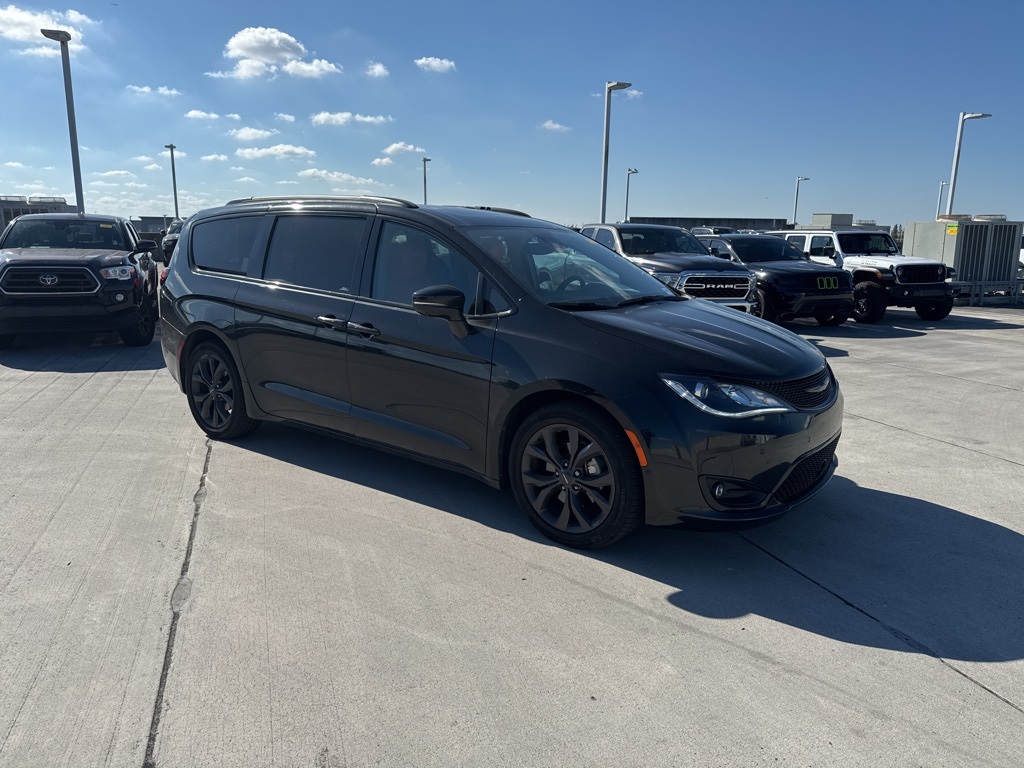 2020 Chrysler Pacifica Limited
