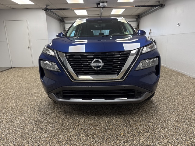 2023 Nissan Rogue SL photo 2