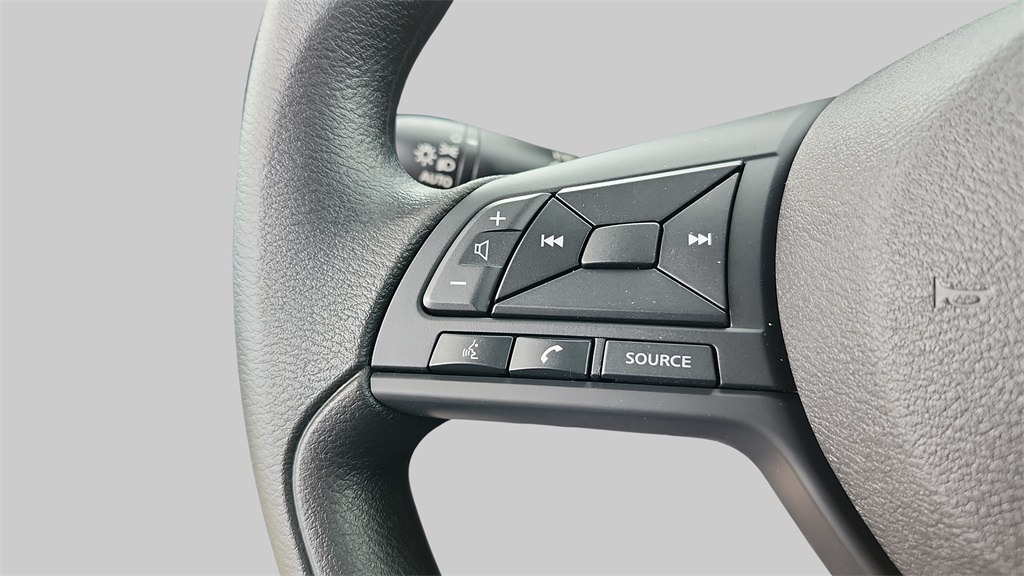 2025 Nissan Kicks Play