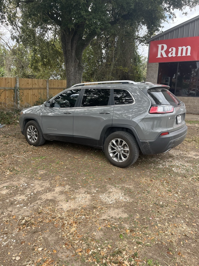 2020 Jeep Cherokee Altitude - 1