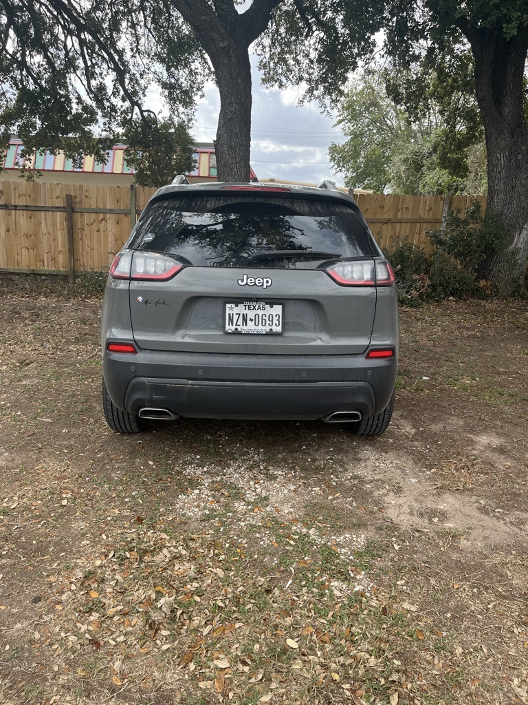 2020 Jeep Cherokee Altitude - 2