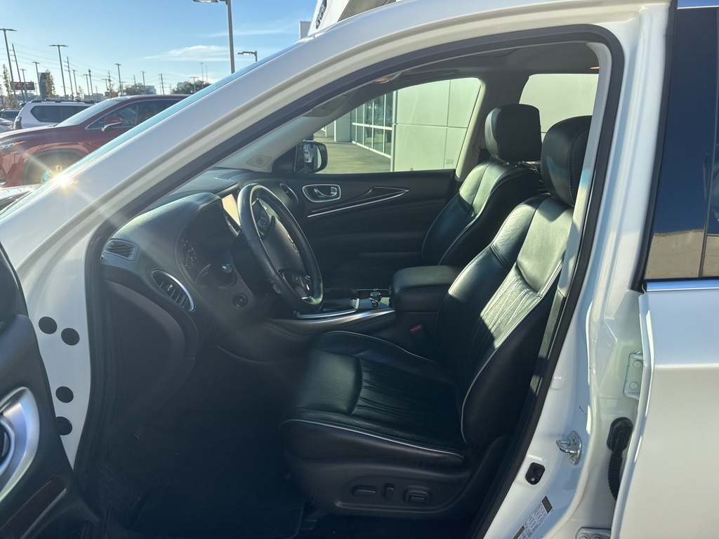 2016 INFINITI QX60 Base White at Ultimate Motorsports