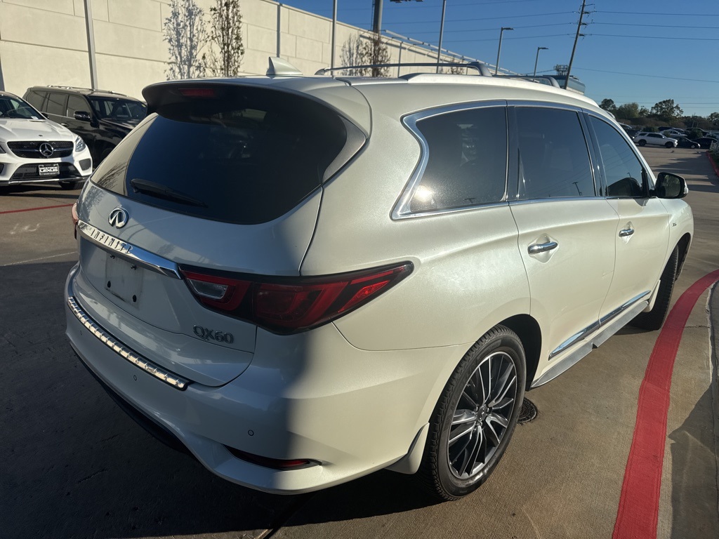 2016 INFINITI QX60 Base White at Ultimate Motorsports