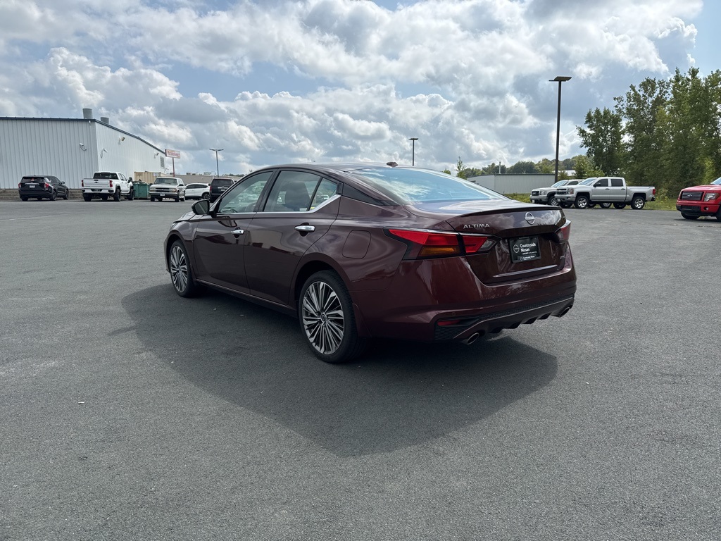 2024 Nissan Altima