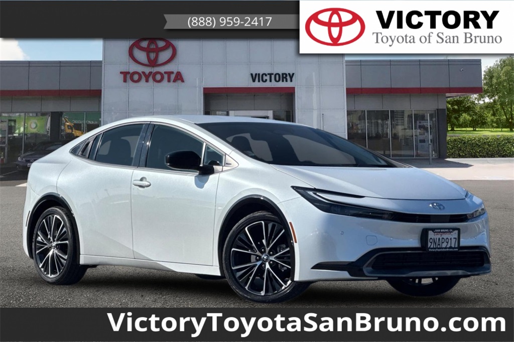 2024 Toyota Prius XLE FWD