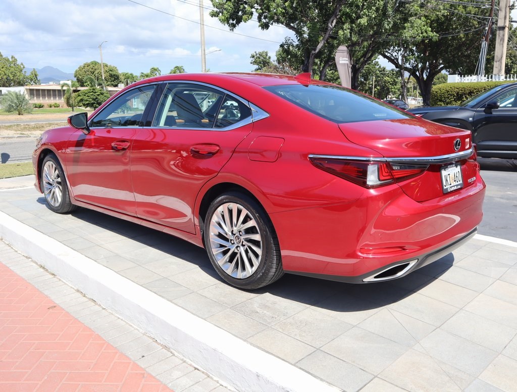 Thumbnail: 2020 Lexus ES - 7