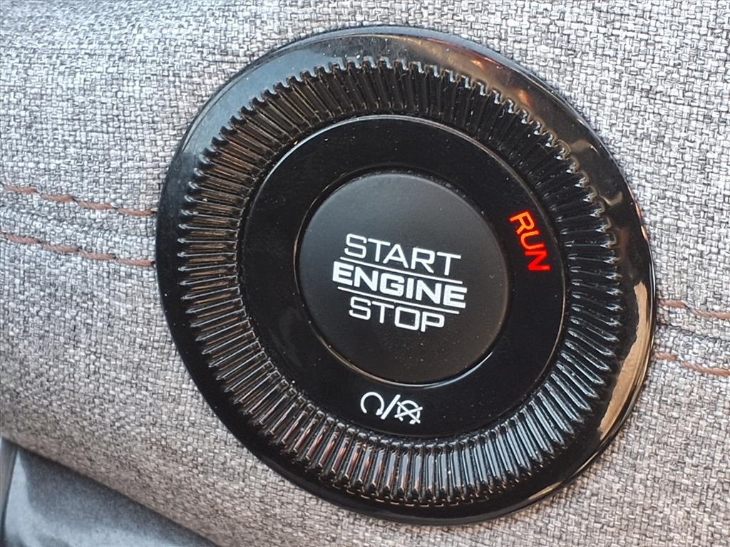 2023 Jeep Compass Latitude Lux - 11