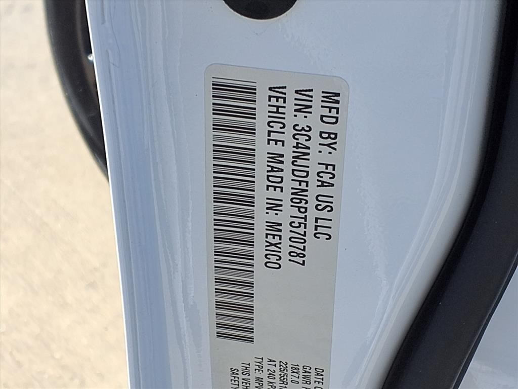 2023 Jeep Compass Latitude Lux White at Mac Haik CDJR North Houston