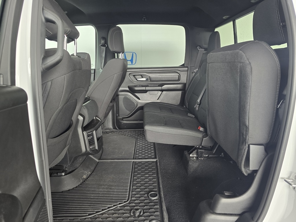 Thumbnail: 2025 RAM 1500 - 9