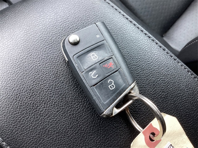 Used Car 2019 Volkswagen Tiguan  2.0t Se For Sale Under $15,000 In San Antonio, Texas