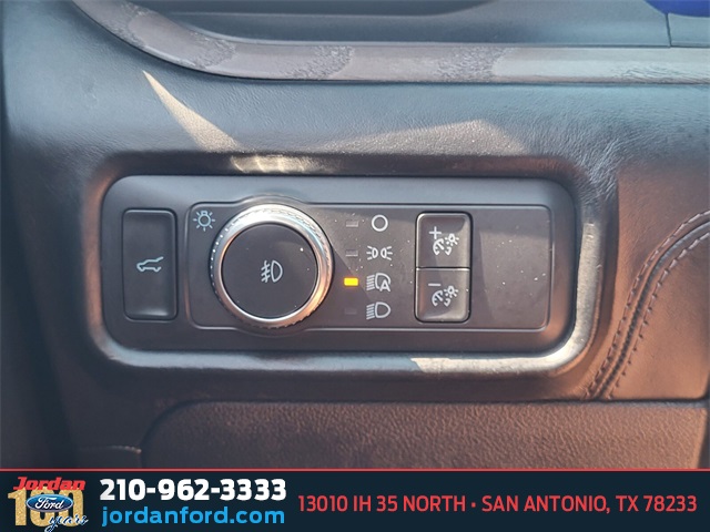 Used Car 2020 Ford Explorer  Platinum For Sale Under $30,000 In San Antonio, Texas