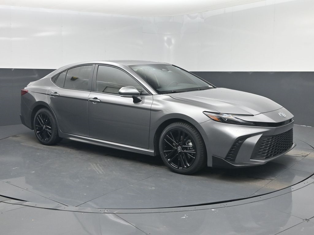 2025 Toyota Camry SE FWD