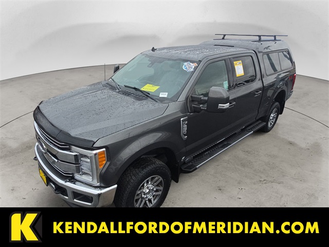 2019 Ford F-250 Super Duty Lariat Crew Cab 4WD