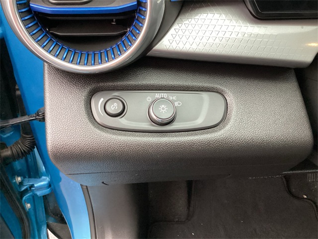 Used Car 2025 Chevrolet Trax  Lt For Sale Under $25,000 In San Antonio, Texas