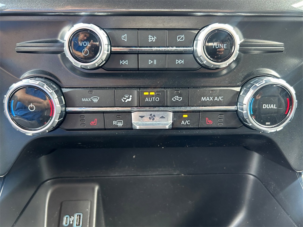 Used Car 2023 Ford F-150  Xlt For Sale Under $50,000 In Floresville, Texas