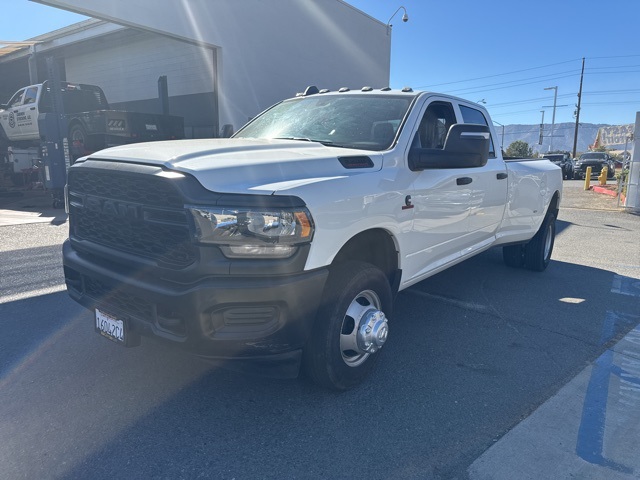 2024 Ram 3500 Tradesman Dully 4X4
