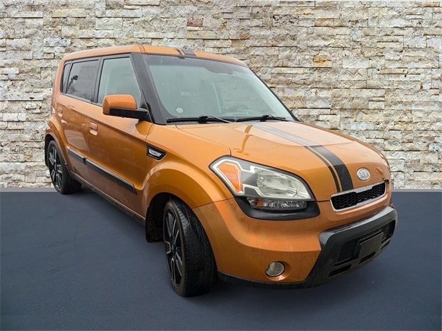 2010 Kia Soul +
