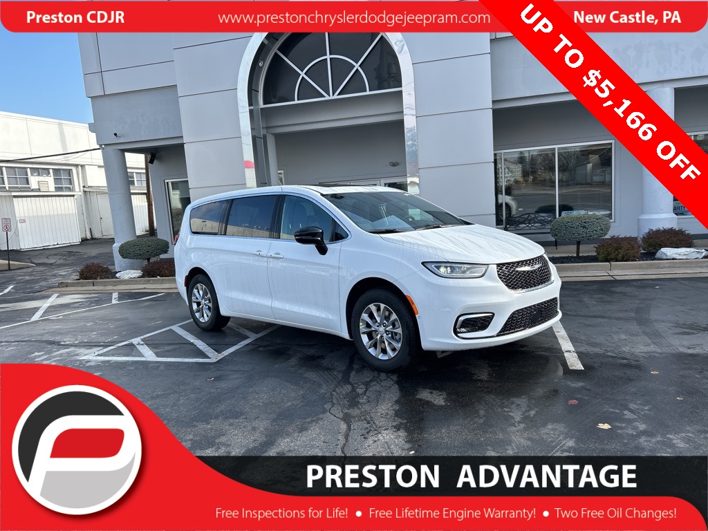 2026 Chrysler Pacifica Select's photo