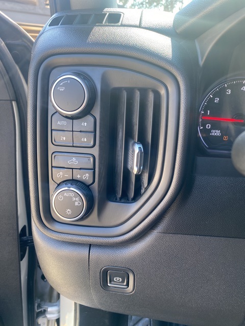 Used Car 2021 Chevrolet Silverado 1500  Custom Trail Boss For Sale Under $40,000 In San Antonio, Texas