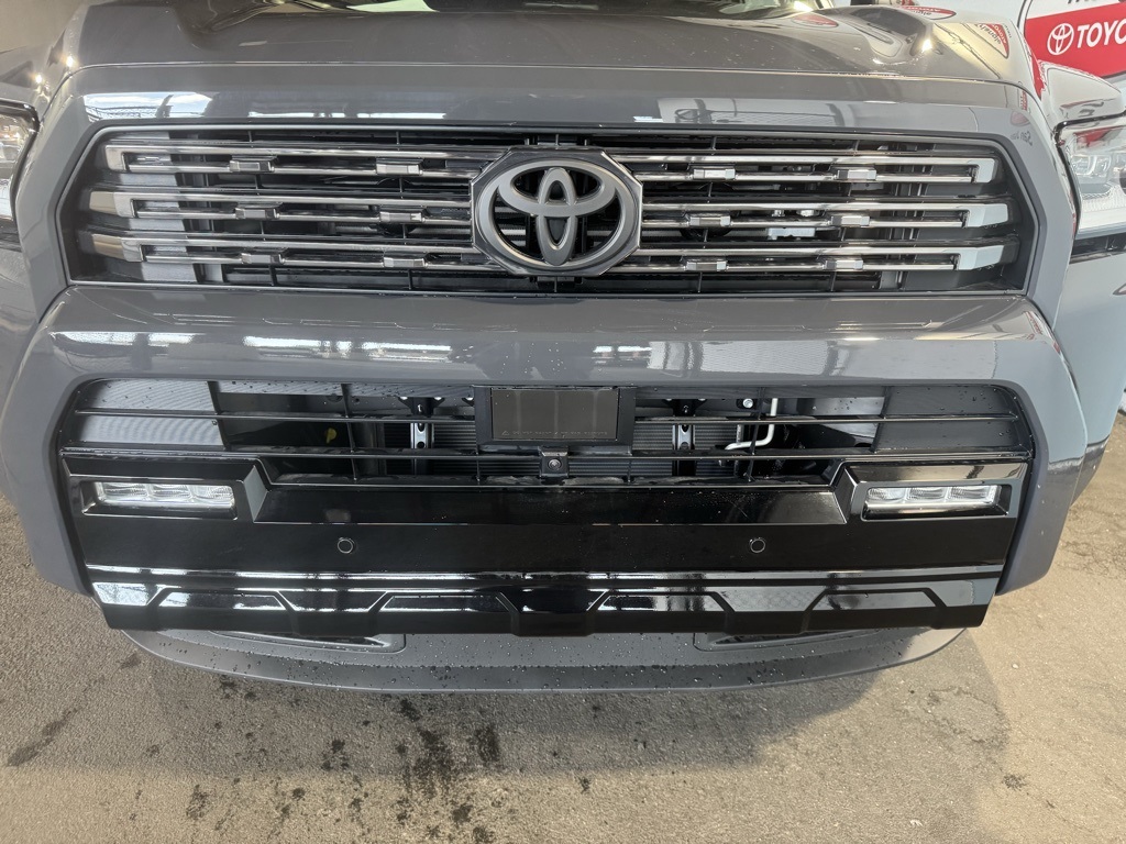 Thumbnail: 2025 Toyota 4Runner - 13