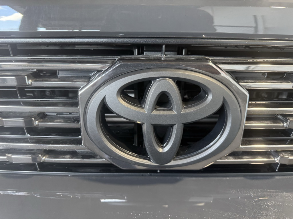 Thumbnail: 2025 Toyota 4Runner - 14