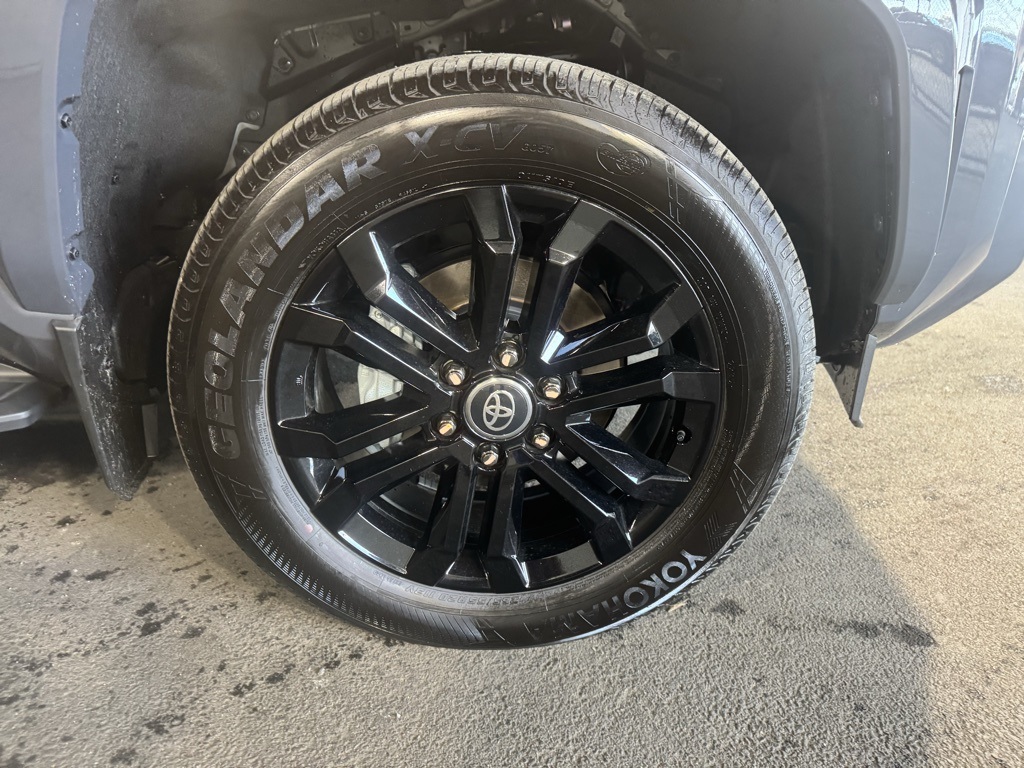 Thumbnail: 2025 Toyota 4Runner - 7