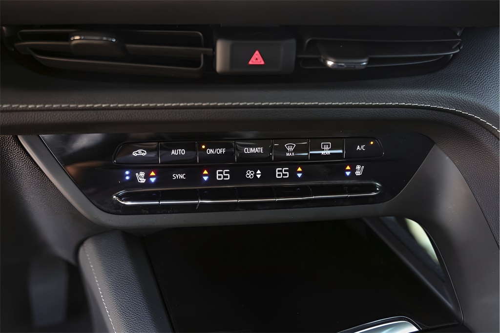 Used Car 2021 Buick Envision  Avenir For Sale Under $30,000 In Austin, Texas