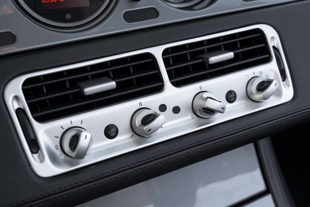 2000 BMW Z8 Base - Photo 24