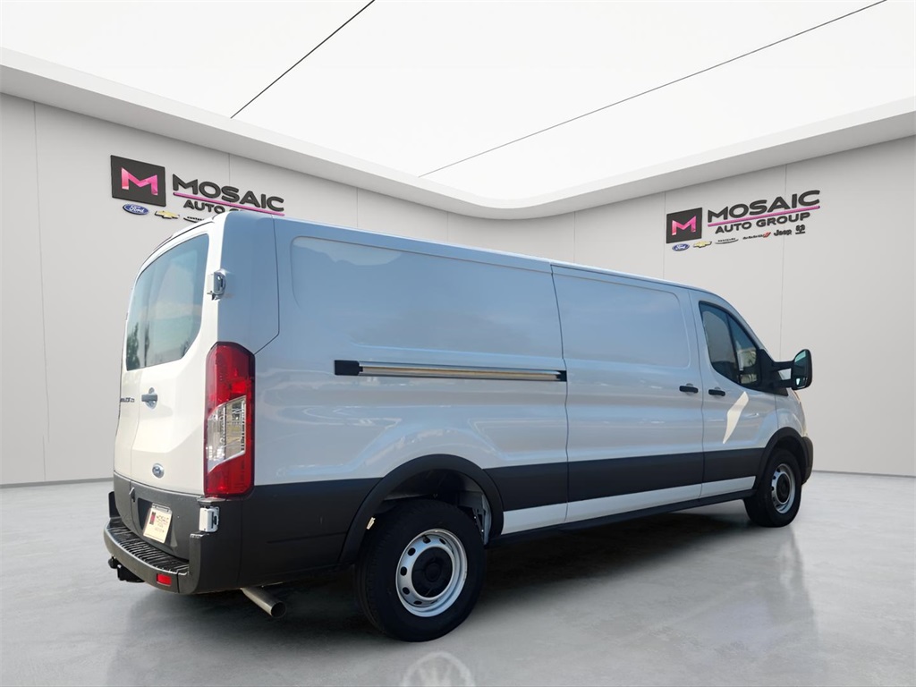 2025 Ford Transit-250