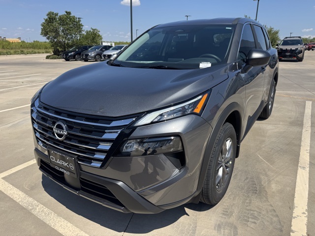 2026 Nissan Rogue S photo 10
