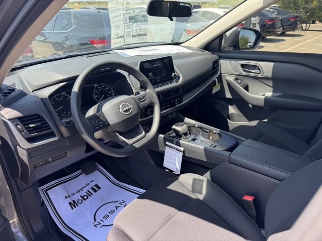 2026 Nissan Rogue S photo 2