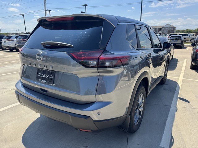 2026 Nissan Rogue S photo 6