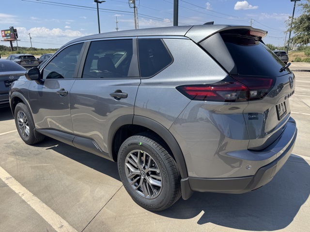 2026 Nissan Rogue S photo 8