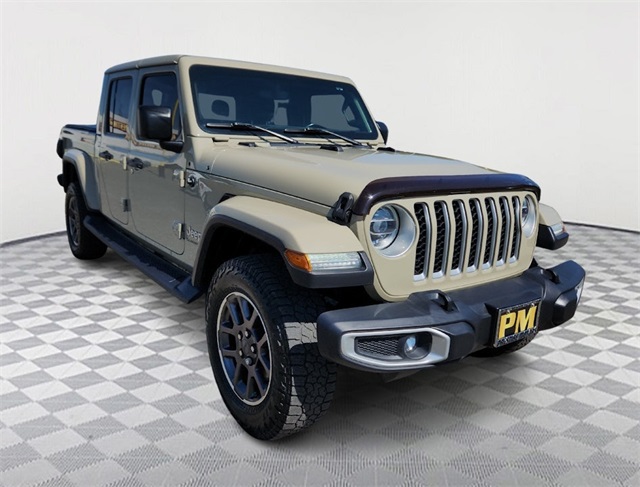 2020 Jeep Gladiator Overland Crew Cab 4WD