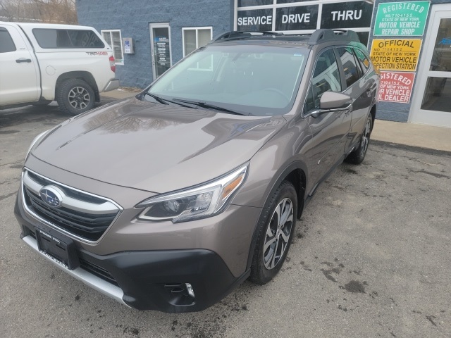 2022 Subaru Outback Limited Crossover AWD