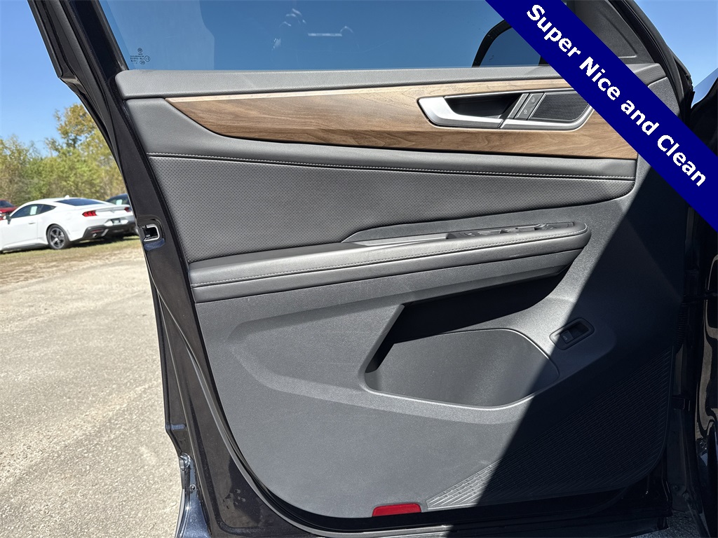 2024 Volkswagen Atlas 2.0T SE w/Technology - 9